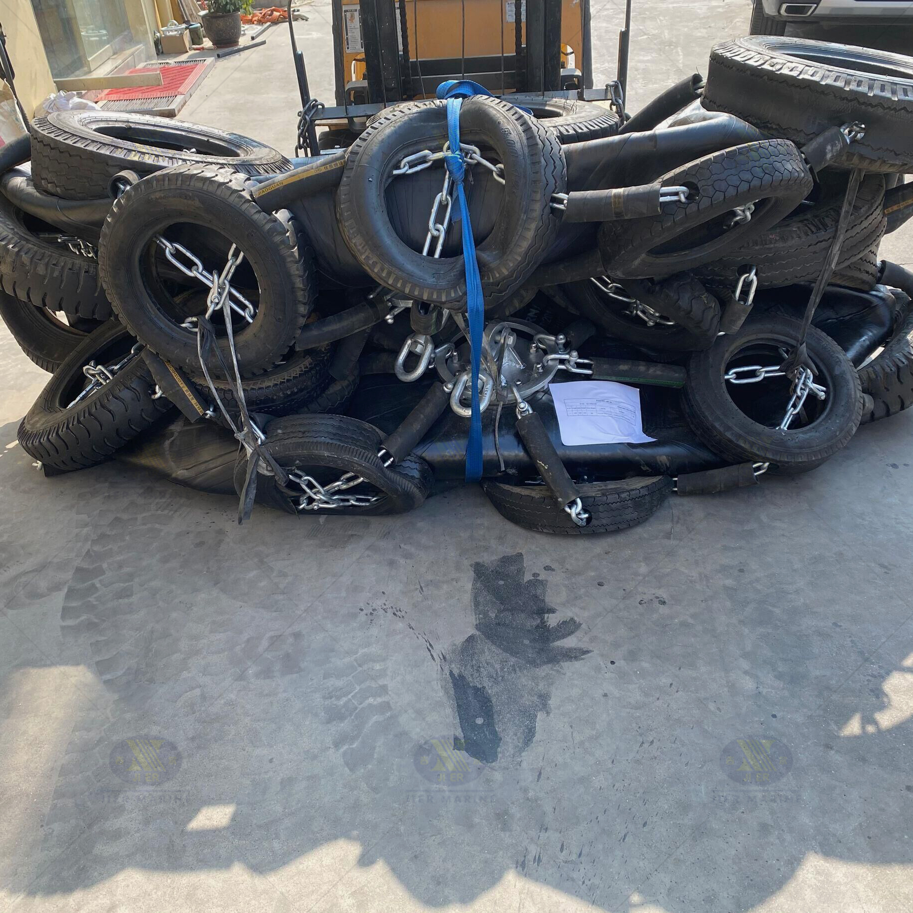Urutan Fender Pneumatik dari Norwegia (2)