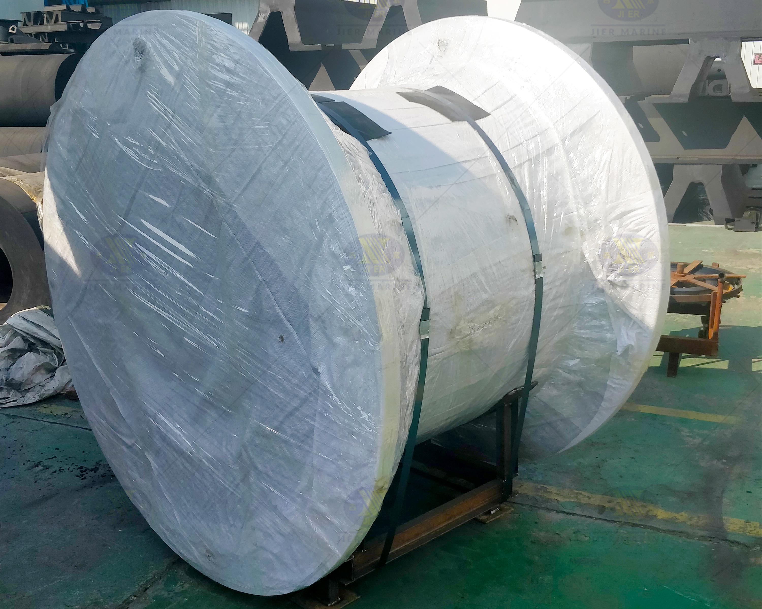 Memaksimalkan kapasitas berlabuh: fender sel super sedang beraksi