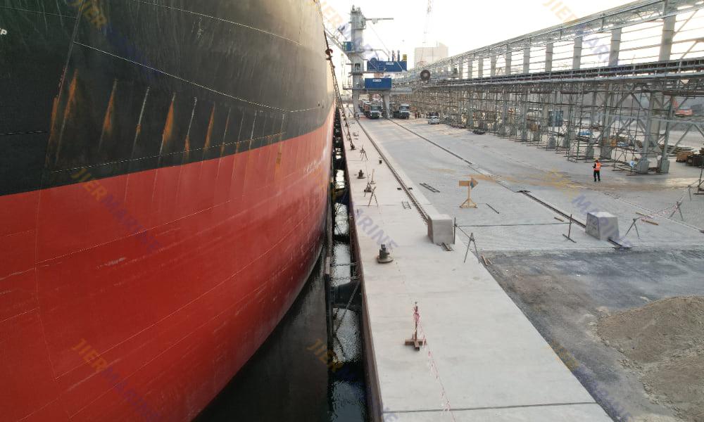 To Mooring With Cone Fender