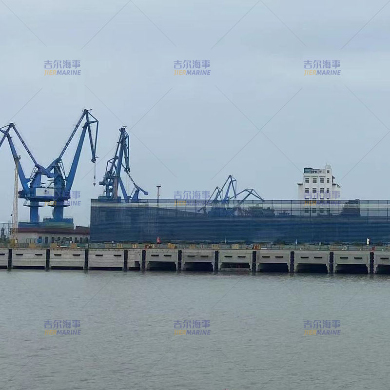 Jier Marine memasok fender lengkung dan d fender untuk port Yangzhou (jda 、 jdd)